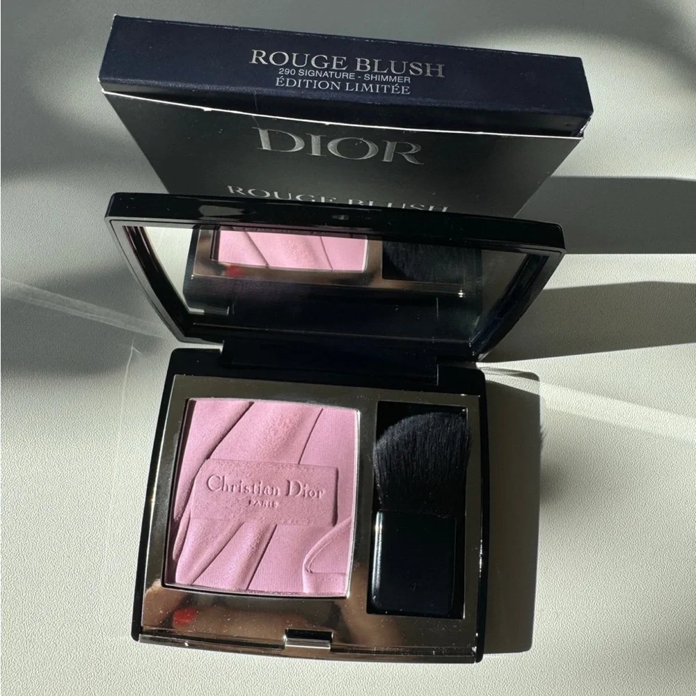 チーク Dior ROUGE BLUSH 290 SIGNATURE SHIMMER Dior | Makeup | Dior Rouge Blush 29 Signature Shimmer | Poshmark